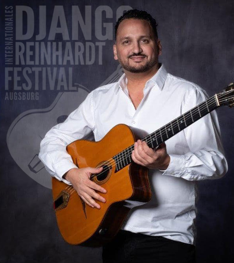 Slider-Mobil-04-Mozes-Rosenberg