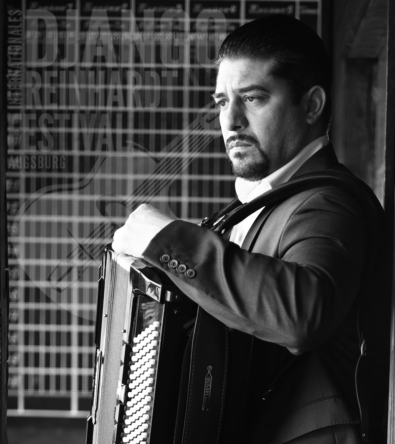 Slider-Mobil-24-Hugo_Richter